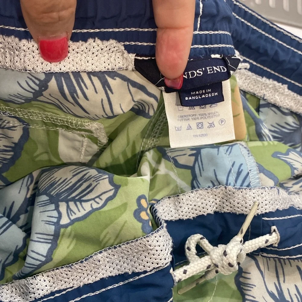 Lands End Boys Tropical Graphic Board Shorts |Size L